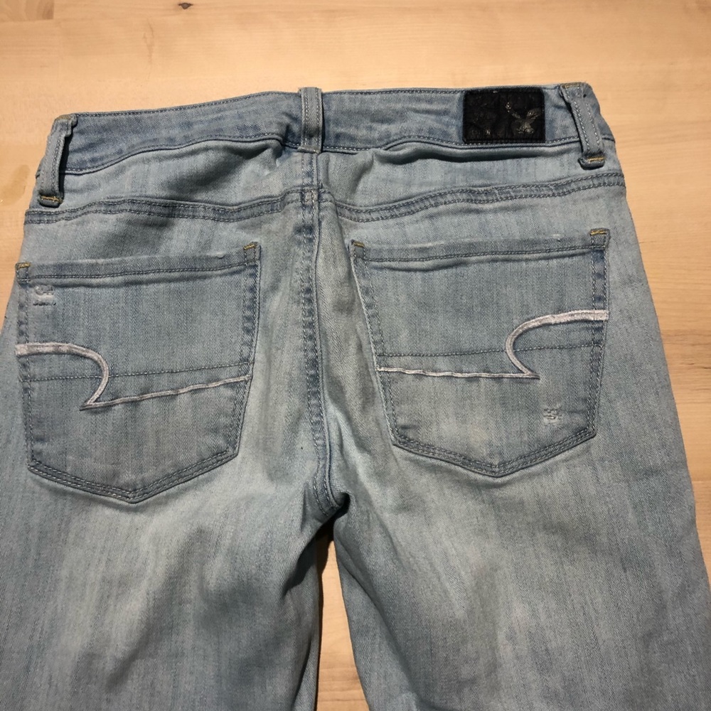 American Eagle Size 4 Skinny Light Wash Jeans